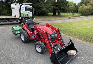 TANNERTRACK - TYM T265 25HP 4WD Tractor inc Loader & 4in1 Bucket
