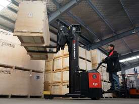 CQE12R SERIES WALKIE- / RIDE-ON REACH TRUCK - picture0' - Click to enlarge