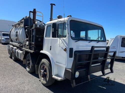 1994 International ACCO Vacuum Truck