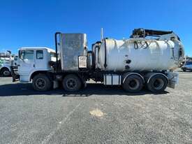 1994 International ACCO Vacuum Truck - picture2' - Click to enlarge