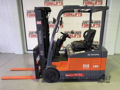 2014 TOYOTA 7FBE18 3 WHEEL FORKLIFT CONTAINER MAST