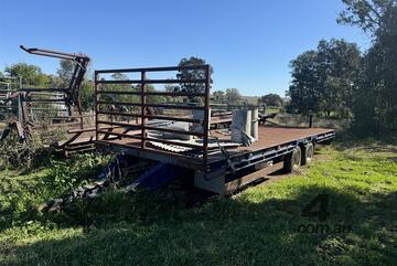 2005 TITAN CUSTOM TRAILERS Flat Top Trailer