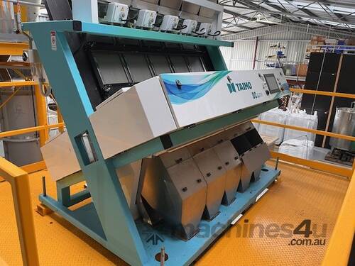 Colour sorter 5 chute