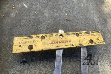   LOT #29 Crane spreader