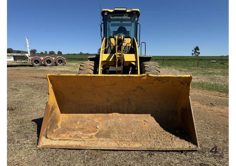 caption 2015 AGRISON TX936 LOADER