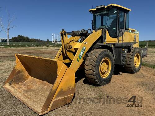 caption 2015 AGRISON TX936 LOADER