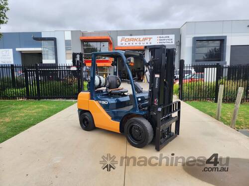 Toyota Forklift 3T Container Mast 