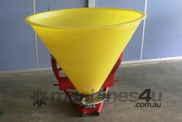 Tuffass CN 500 Poly Fertiliser Spreader Tuffass CN 500 Poly Fertiliser Spreader