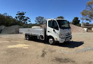 2023 Hino 616 AMT 3430 WIDE Tray