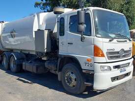 Hino 500 - picture0' - Click to enlarge