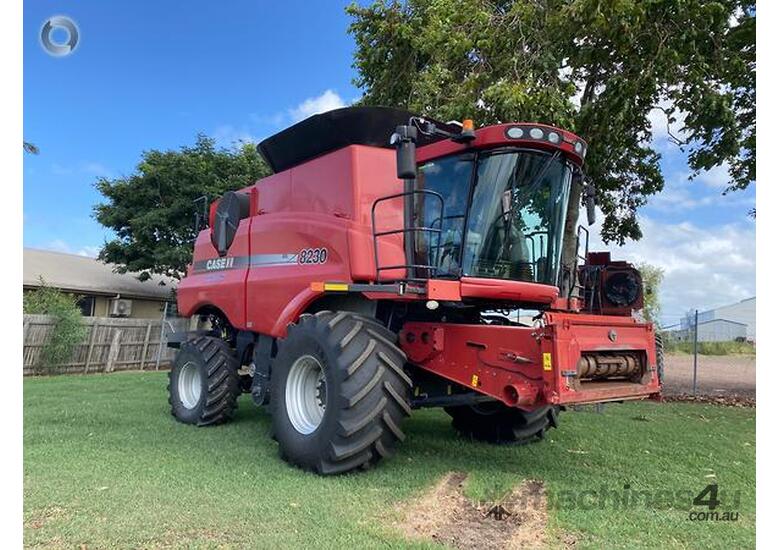 caption CASE IH 8230 Combine Harvester