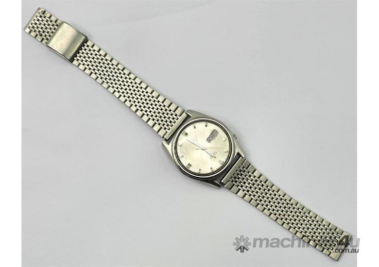 caption VINTAGE 1970's SEIKO 5 21 JEWELS AUTOMATIC WATCH
