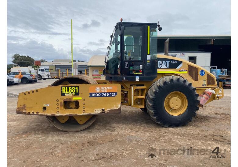 2012 Caterpillar Cs76 