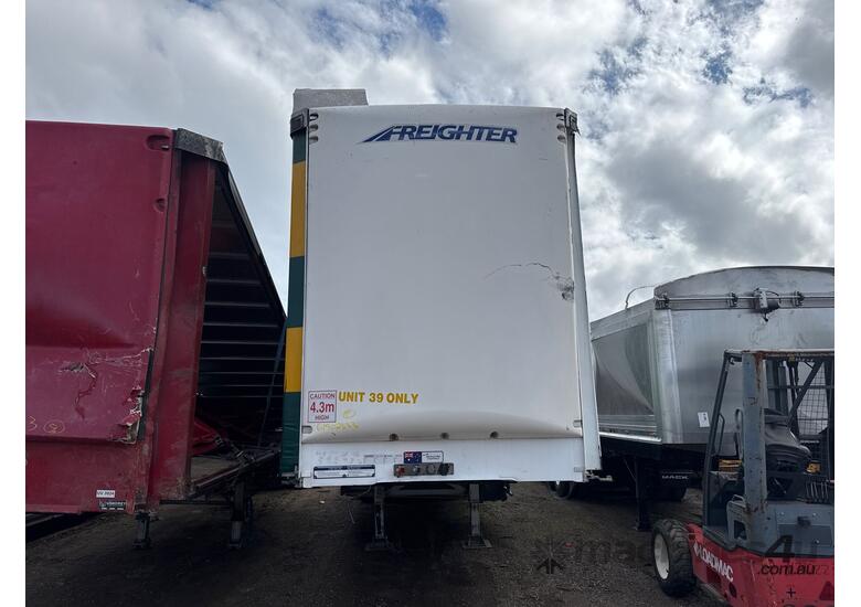 2022 Freighter Maxitrans ST-3 Tri Axle Flat Top Curtainsider A Trailer