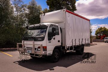 Isuzu 2000   Npr 300 Medium Isuzu 2000   Npr 300 Medium