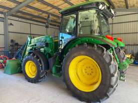 John Deere 4WD Tractor with Bucket & Hay Forks-As New - picture0' - Click to enlarge