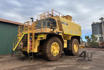 Komatsu   HD785 Water Truck