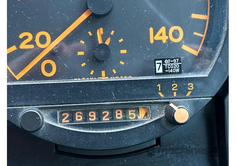 2007 Hino Mills-Tui Australia Bus