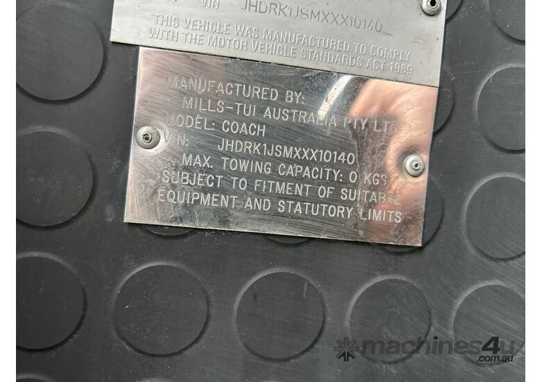 2007 Hino Mills-Tui Australia Bus