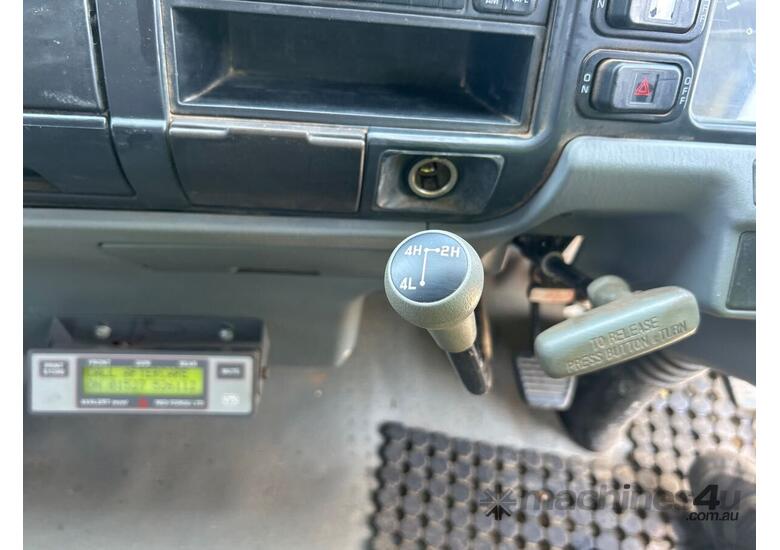 2007 Mitsubishi Canter L 500/600 4WD Crew Cab