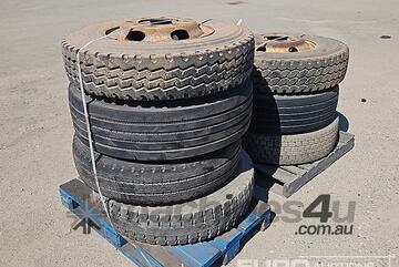 Truck Tyres & Rims (7 of)
