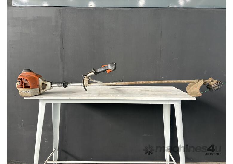 STIHL FS240 Whipper Snipper (Ex-Council)