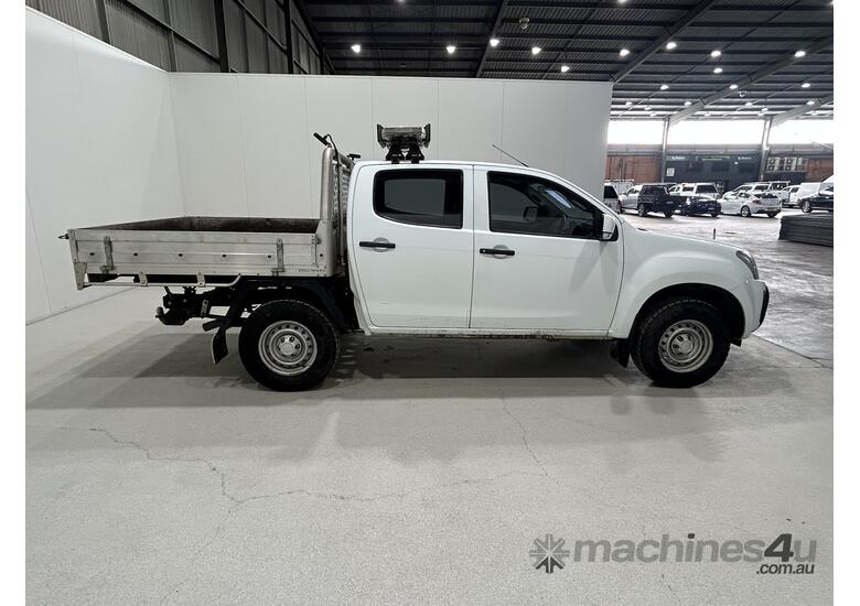 caption 2020 Isuzu D-MAX SX 4x4 Diesel (Ex-Council)