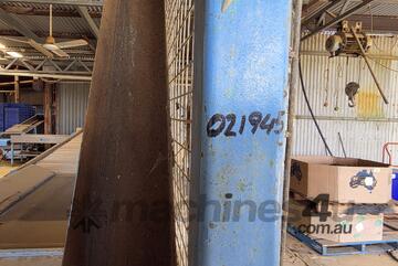 Sorting And Packaging Line With Bulk Bin Tipper Sorting And Packaging Line With Bulk Bin Tipper