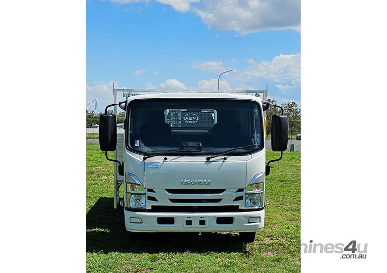 2025 Isuzu NNR 45-150 AMT MWB  Tray