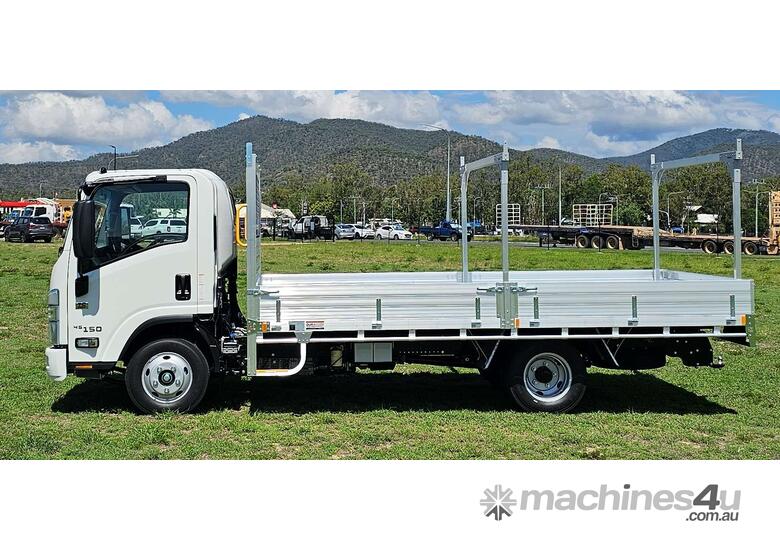 2025 Isuzu NNR 45-150 AMT MWB  Tray