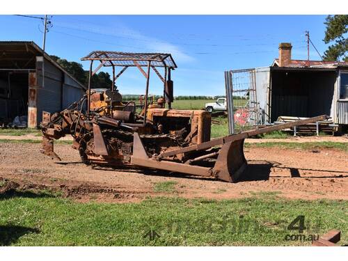 International BTD6 Bulldozer