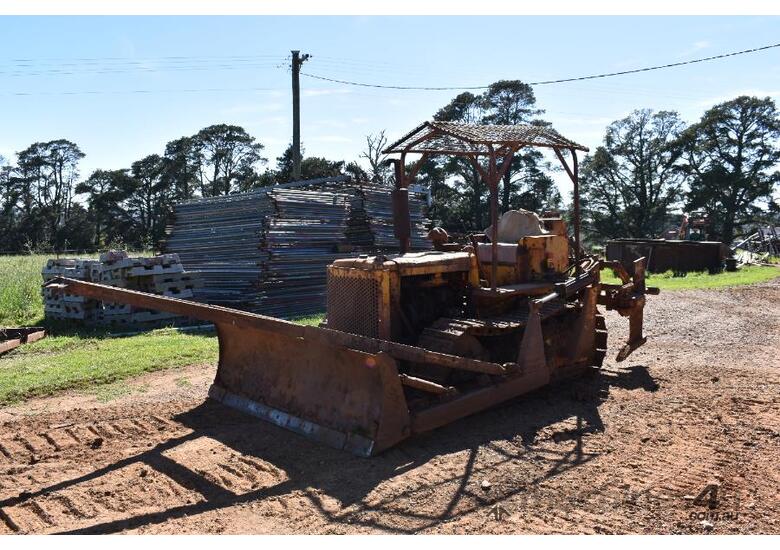 International BTD6 Bulldozer