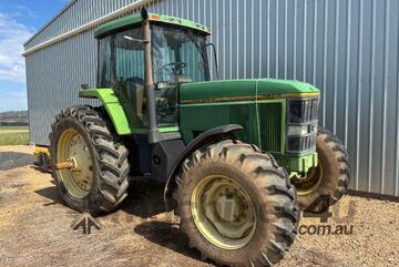 John Deere   7800