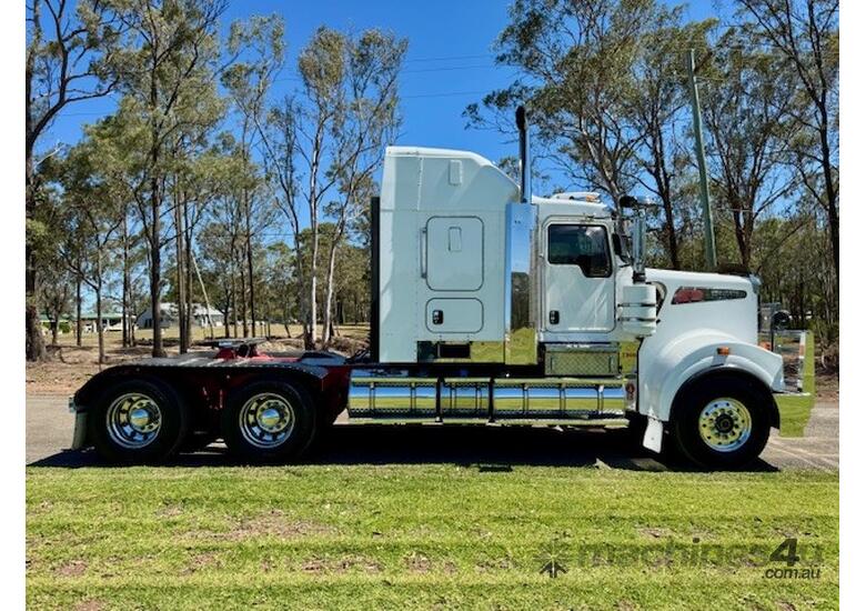 2014 Kenworth T909 50inch bunk, X15 crate motor with 485k kms, 18sp, 130T rated