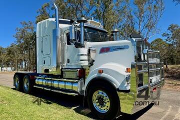 2014 Kenworth T909 50inch bunk, X15 crate motor with 485k kms, 18sp, 130T rated