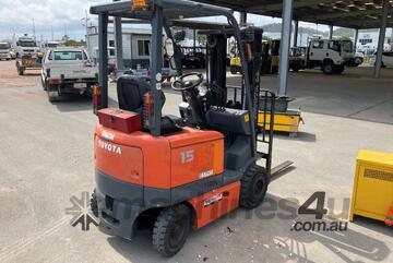 Toyota 1998   6FB15 Forklift