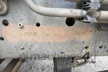 2016 Isuzu NPR Table Top (Day Cab)