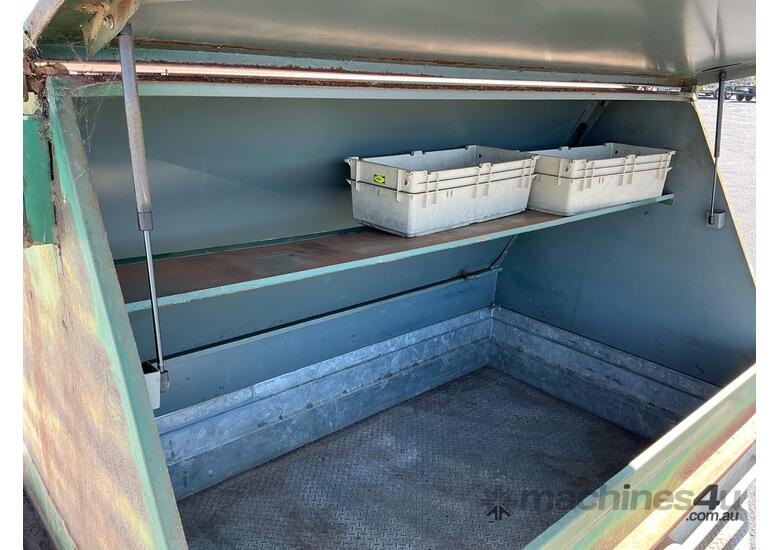 1999 Sales Trailers Single Axle Enclosed Box Trailer