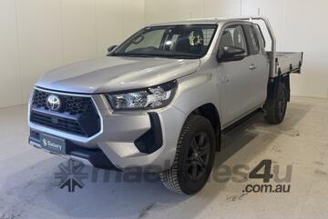 2024 Toyota Hilux SR (4x4) Diesel Extra Cab Ute