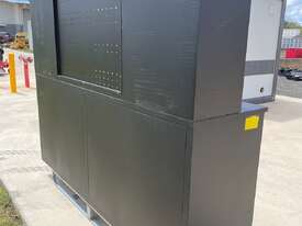 Unused 18 Drawer Work Bench / Tool Cabinet - picture1' - Click to enlarge