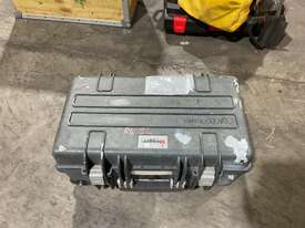 *UNRESERVED* Megger SVERKER780 Relay Test Kit - picture0' - Click to enlarge