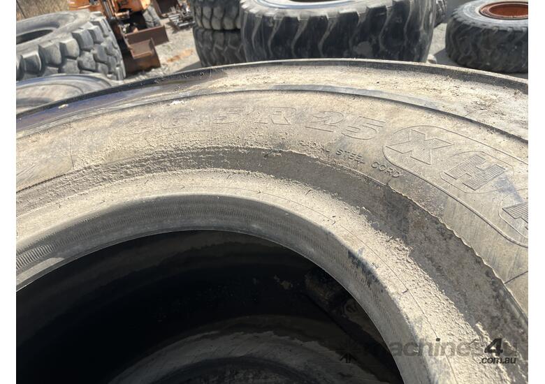 3 x Michelin 26.5R25 Tyres