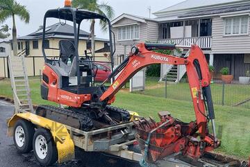 Kubota   KX018-4
