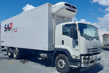 Isuzu   FVL240-300