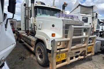 2005 Mack Titan 6x4 Sleeper Cab Prime Mover