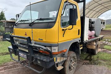 Mitsubishi   Canter