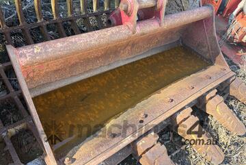 Mud Bucket Suit 1.6 tonner