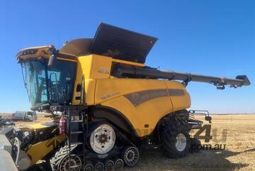 2021 New Holland CR9.90 Combines