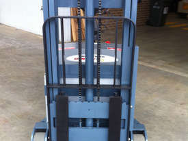 Sumi Legless Walkie Stacker - picture2' - Click to enlarge