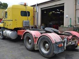 1994 MACK CHR688RST - picture1' - Click to enlarge